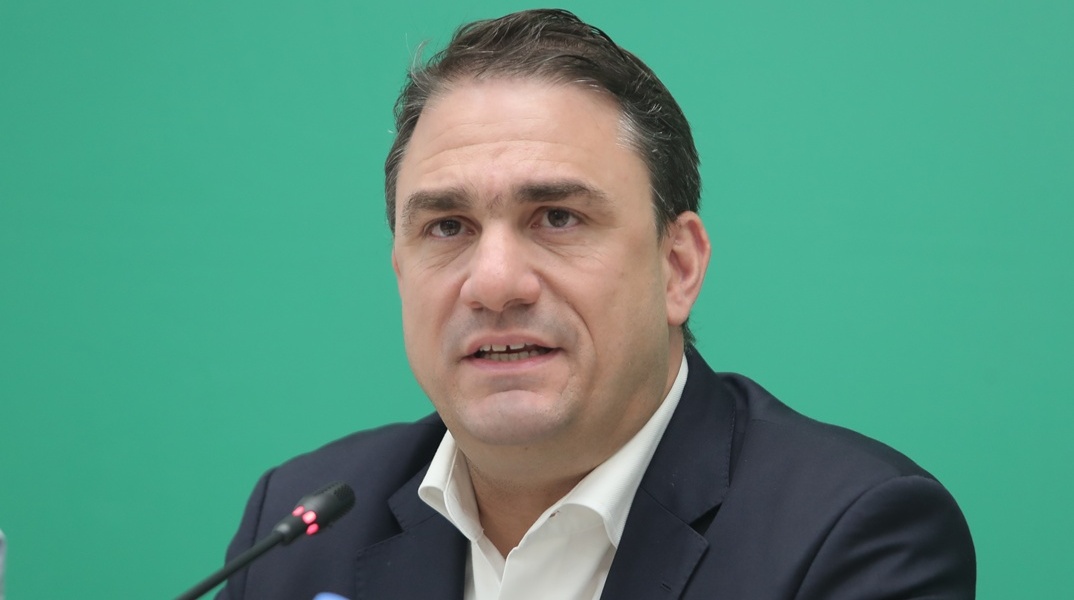 Κώστας Τσουκαλάς