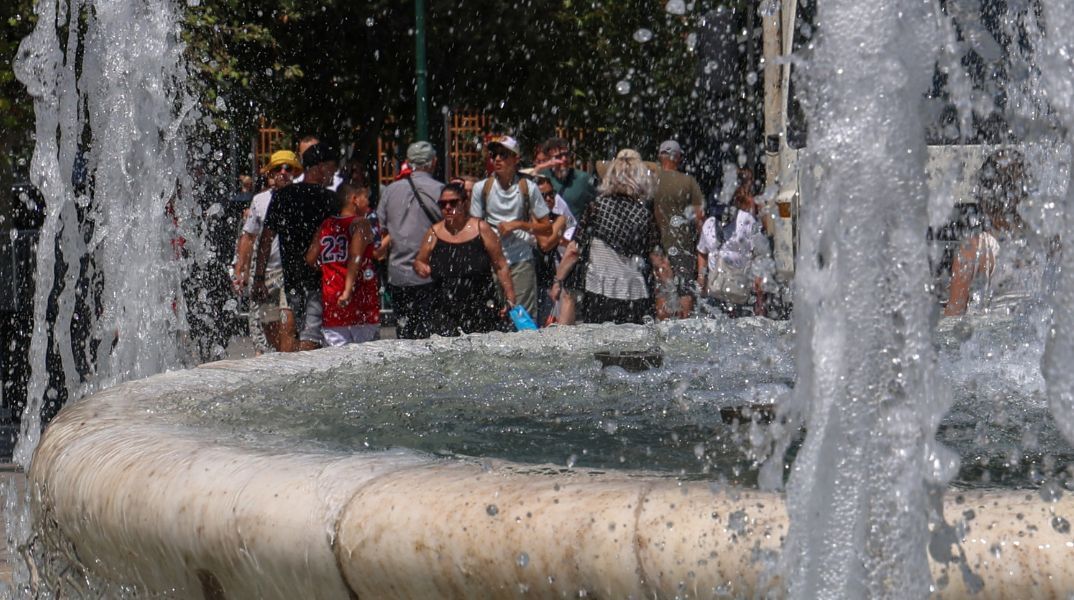 Καιρός: Έντονο κύμα ζέστης σαρώνει τη χώρα σήμερα, με τον θερμόμετρο να ξεπερνά τους 41°C - Πού αναμένονται βροχές και μεταφορά αφρικανικής σκόνης