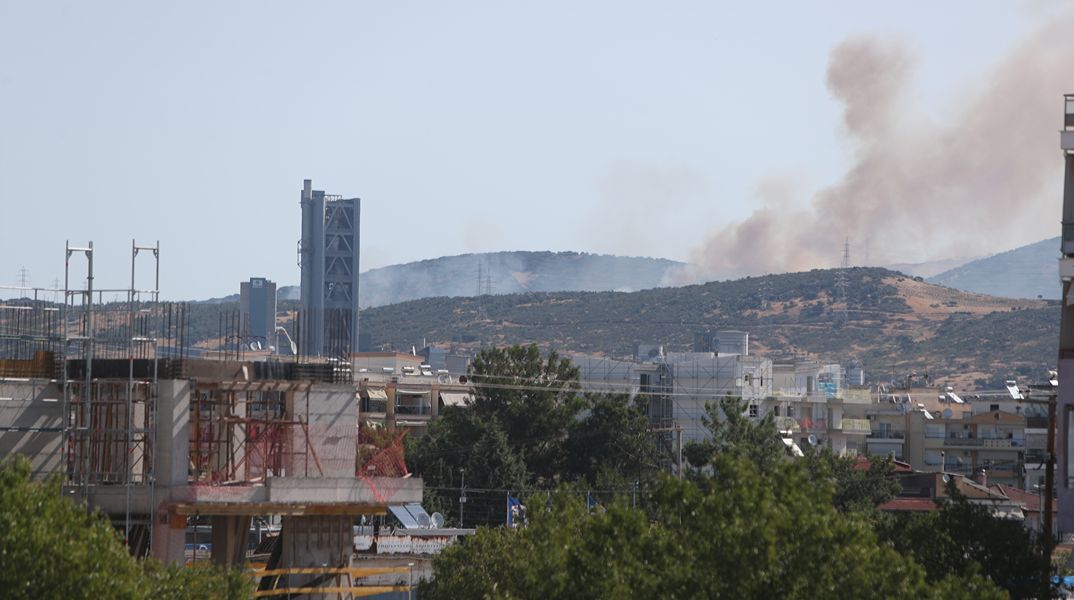 Θεσσαλονίκη: Ήχησε το 112 για την πυρκαγιά στο Περιβαλλοντικό Πάρκο Δερβενίου