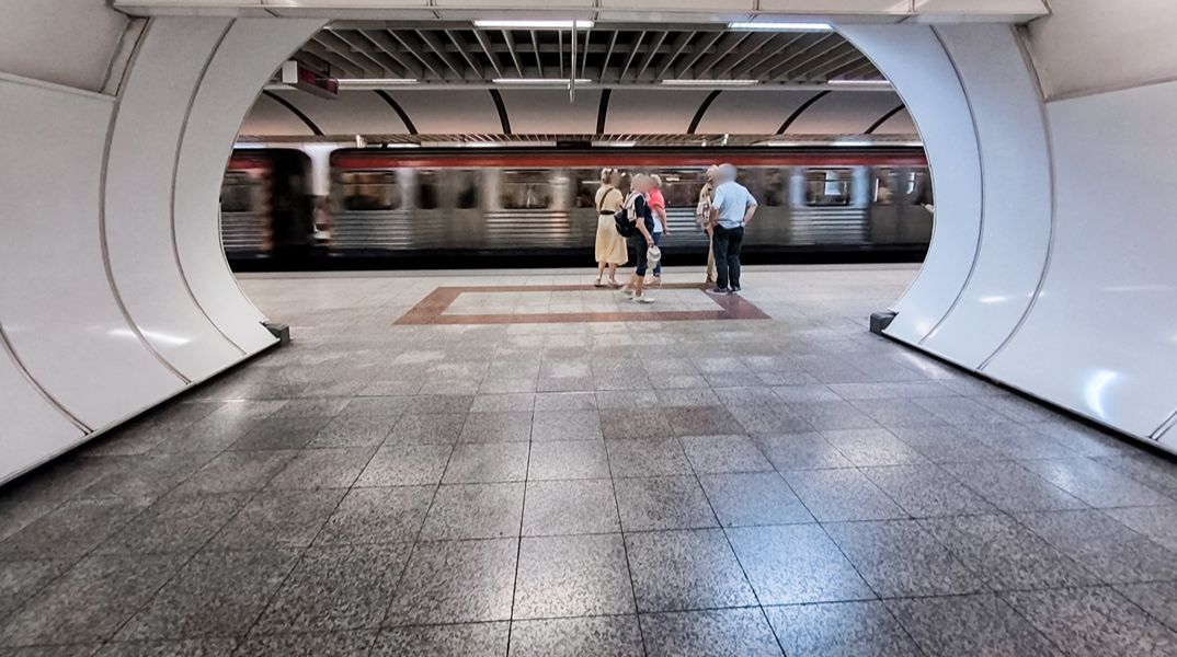 Θερινό πρόγραμμα στα ΜΜΜ - Τι αλλάζει στα δρομολόγια του μετρό, ΗΣΑΠ, τραμ και λεωφορείων