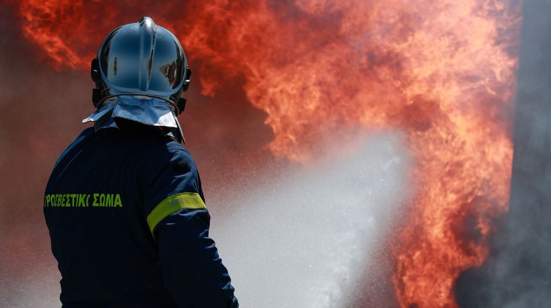 Δύο συλλήψεις για πυρκαγιές από αμέλεια σε Έβρο και Γρεβενά - Από την αρχή του έτους το 88% των πυρκαγιών οφείλεται σε αμέλεια, σύμφωνα με την Πυροσβεστική.