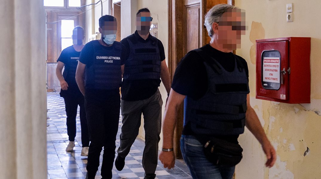 Σύρος: «Ήμουν σε κατάσταση άμυνας, νόμιζε ότι έλειπα και χτύπησε το κουδούνι» λέει ο 41χρονος για τον θάνατο της διασώστριας