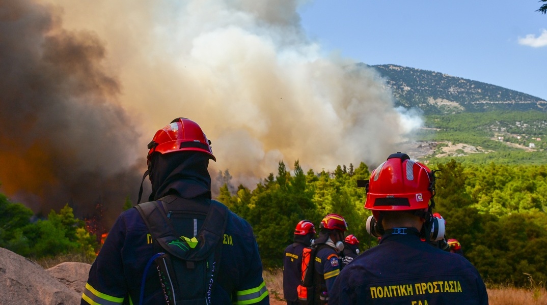 Φωτιά τώρα στη Δυτική Αττική