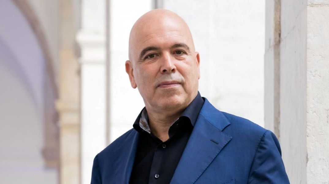 Κωνσταντίνος Καραχάλιος: Ο άνθρωπος που κήρυξε πόλεμο στον αλγοριθμικό εθισμό των παιδιών 