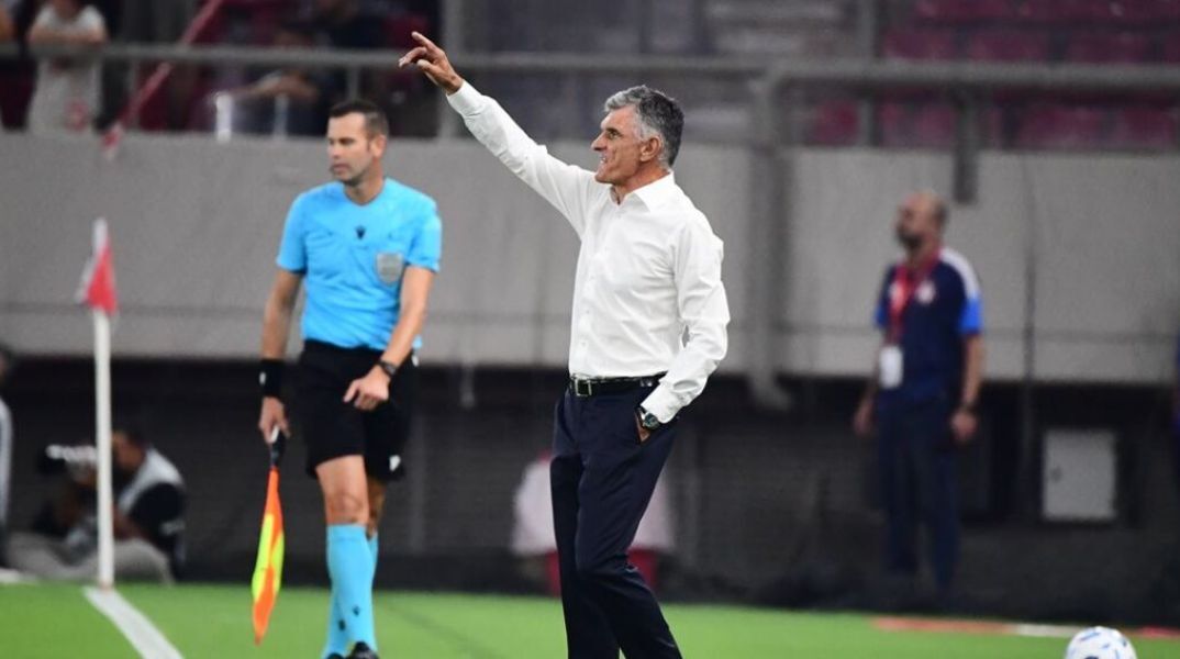 Ολυμπιακός: Ο Χοσέ Λουίς Μεντιλίμπαρ τόνισε πως το 0-0 με τη Ναϊμέγκεν αφήνει ανοιχτή την πρόκριση, παραδεχόμενος την ανωτερότητα των Ολλανδών στο Φάληρο.