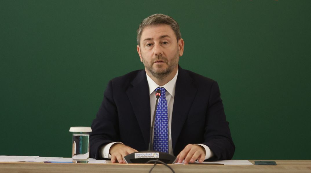 Επίσκεψη Νίκου Ανδρουλάκη στο Πόρτο Γερμενό - Ζήτησε άμεση αρωγή για τους πληγέντες και αλλαγή δόγματος στην πρόληψη και την πολιτική προστασία.