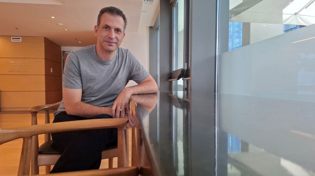 Στέφανος Γερουλάνος: Δεν ψάχνουμε την καταγωγή του ανθρώπου. Ψάχνουμε μια ιστορία για να εξηγήσουμε τον εαυτό μας