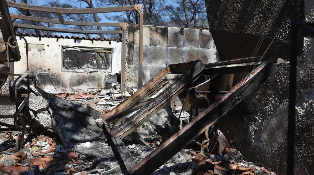Δυτική Αττική: Η επόμενη μέρα των πυρκαγιών - Σε εξέλιξη βρίσκονται τα αντιδιαβρωτικά έργα - Το πρόγραμμα Antinero περιόρισε την καταστροφή σε καίριες περιοχές.