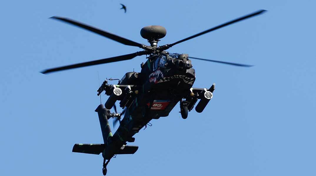 Στρατιωτικό ελικόπτερο Apache