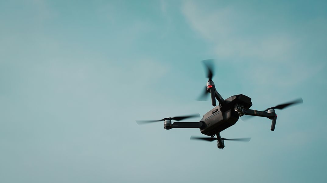 «Τεύκρος»: Το ελληνικό anti-drone σύστημα που κατέρριψε drone με κινητά στις φυλακές Λάρισας