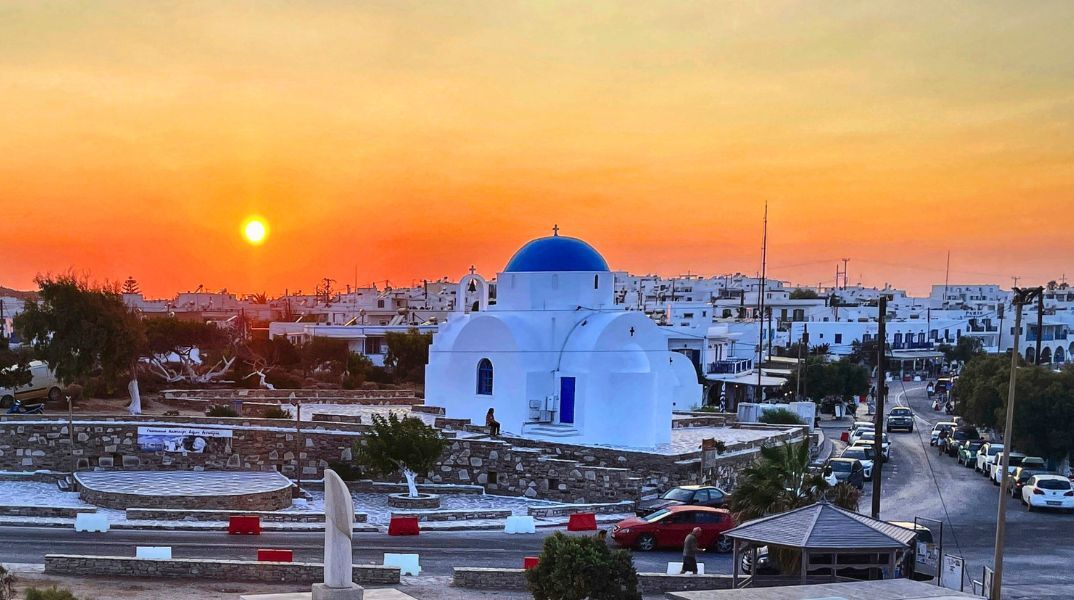 Business Backstage: Μεταχειρισμένα ΙΚΕΑ; - Η Αντίπαρος «ρίχνει» τη Μύκονο - Δεν φεύγουμε από το πατρικό
