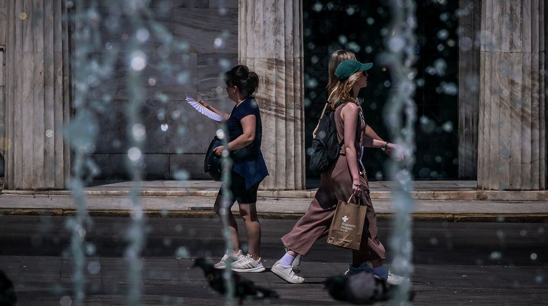 Καύσωνας: «Καμίνι» η χώρα για 48 ώρες - Σε περιοχές ο υδράργυρος θα ξεπεράσει τους 40°C