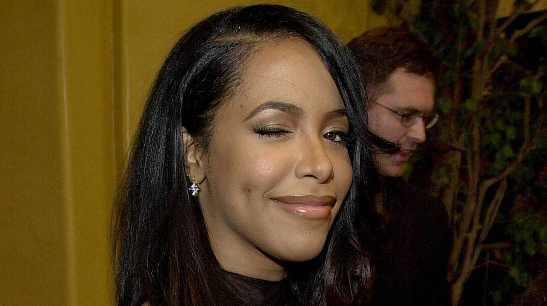 Η τραγουδίστρια Aaliyah