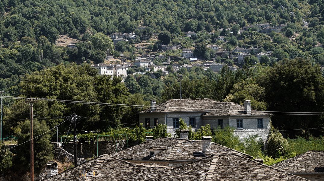 Οι διακοπές στο βουνό το καλοκαίρι κρύβουν την ηρεμία που ψάχνουμε