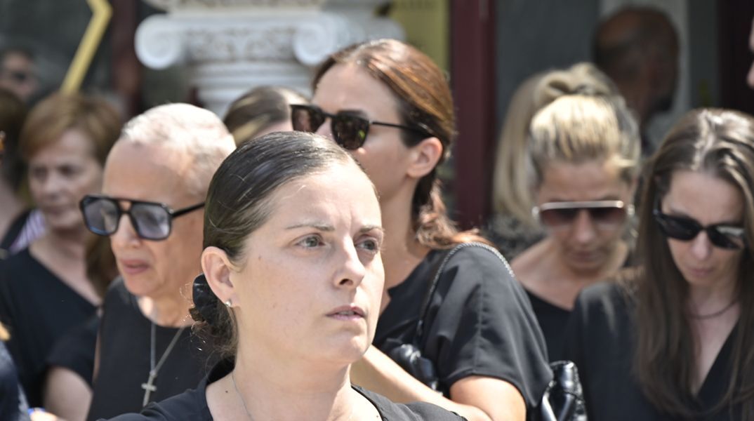 Δημήτρης Κόκοτας: Συγκλόνισε με τον επικήδειό της η σύζυγός του - «H ψυχή που αγάπησα, που ερωτεύτηκα είναι μαζί μας»