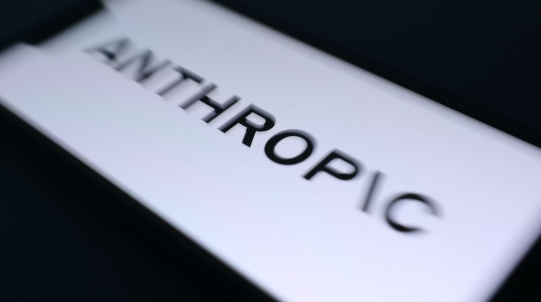 Δικαστικός «πόλεμος» ξέσπασε κατά της Anthropic - Μουσικοί κολοσσοί κατηγορούν την εταιρία ΑΙ για παράνομη λήψη και χρήση χιλιάδων τραγουδιών.