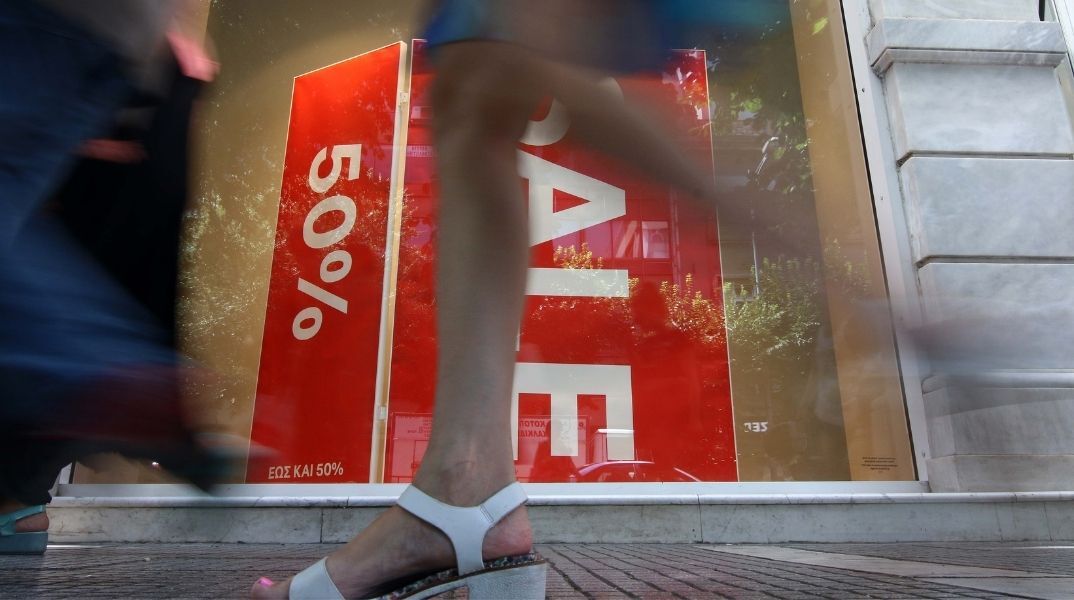 Οι θερινές εκπτώσεις στη Θεσσαλονίκη δεν έφεραν την αναμενόμενη αύξηση πωλήσεων, με το 60% των εμπόρων να καταγράφει πτώση - Έρευνα του ΕΣΘ