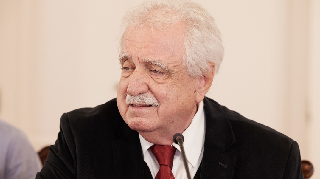 Σταύρος Μπένος
