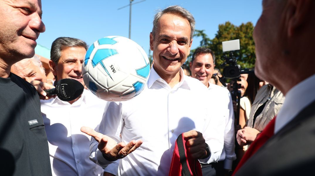 Ο Κυριάκος Μητσοτάκης ανάρτησε βίντεο από την παρουσία του στη Θεσσαλονίκη, με τίτλο «Η Θεσσαλονίκη αλλάζει», καταγράφοντας στιγμές της επίσκεψής του.