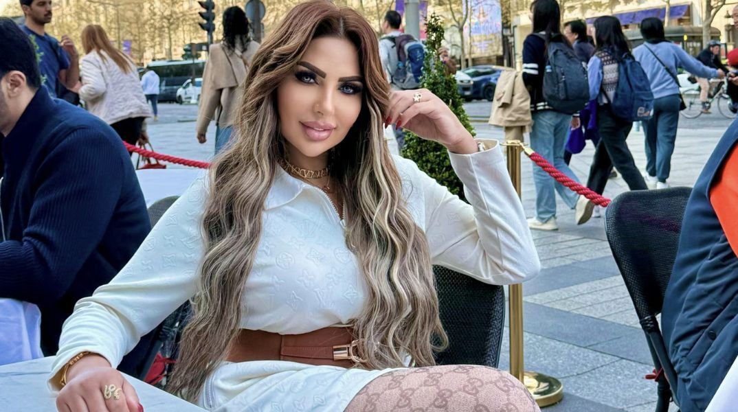 Σε θάνατο καταδικάστηκαν η τηλεπαρουσιάστρια Σάρα Χαλίφα και 11 ακόμη άτομα στην Αίγυπτο για υπόθεση διακίνησης ναρκωτικών.