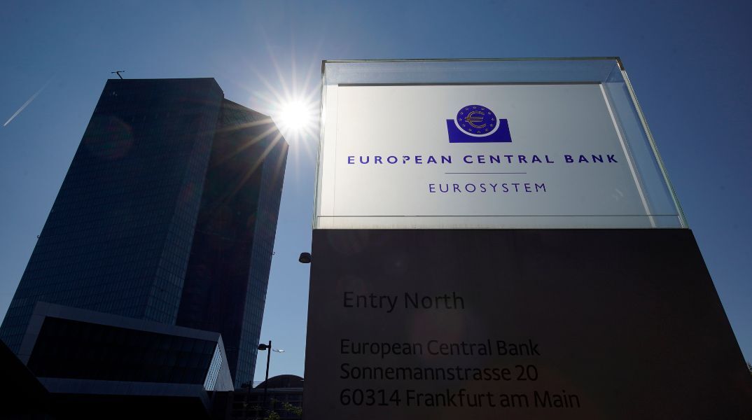 Η ΕΚΤ αναμένεται να αυξήσει τα επιτόκια κατά 25 μονάδες βάσης την Πέμπτη - Η γεωπολιτική κρίση εκτινάσσει τις τιμές της ενέργειας.