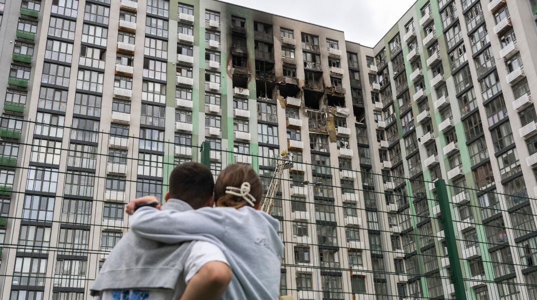 Ευρωπαίοι αξιωματούχοι εκτιμούν ότι η Ευρώπη δεν είναι έτοιμη για παρατεταμένο πόλεμο με τη Ρωσία και ανησυχούν για τον υβριδικό πόλεμο.