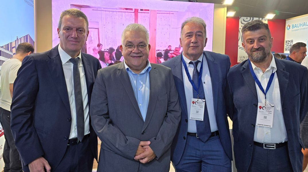Τα ρομπότ του ΠΑΜΑΚ προσελκύουν το ενδιαφέρον των επισκεπτών της ΔΕΘ - Το Πανεπιστήμιο παρουσιάζει δράσεις καινοτομίας και επιχειρηματικότητας.