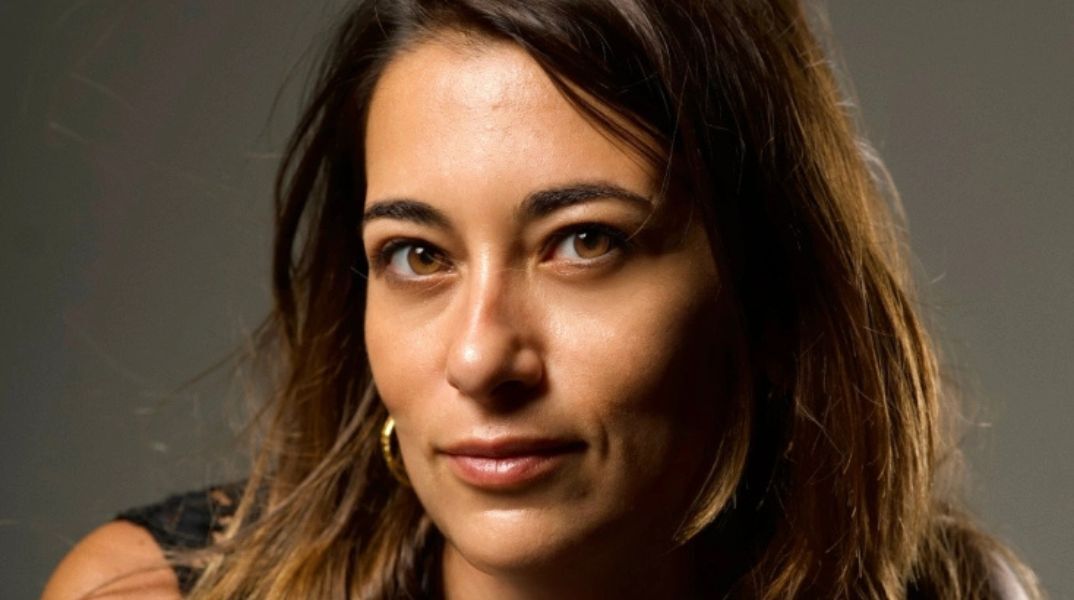 Η ταινία «Κράτα Με» της Μυρσίνης Αριστείδου επιλέχθηκε ομόφωνα από την εθνική επιτροπή για να εκπροσωπήσει την Κύπρο στην 99η διοργάνωση των Όσκαρ.