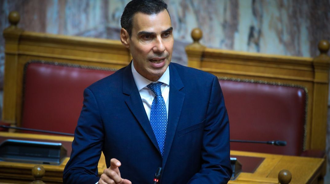Ο Μάριος Θεμιστοκλέους δήλωσε ότι 1.000 νοσηλευτές θα έχουν τοποθετηθεί στο ΕΣΥ έως τα μέσα Νοεμβρίου - Μείωση αναμονών στα χειρουργεία και ψηφιοποίηση λίστας.