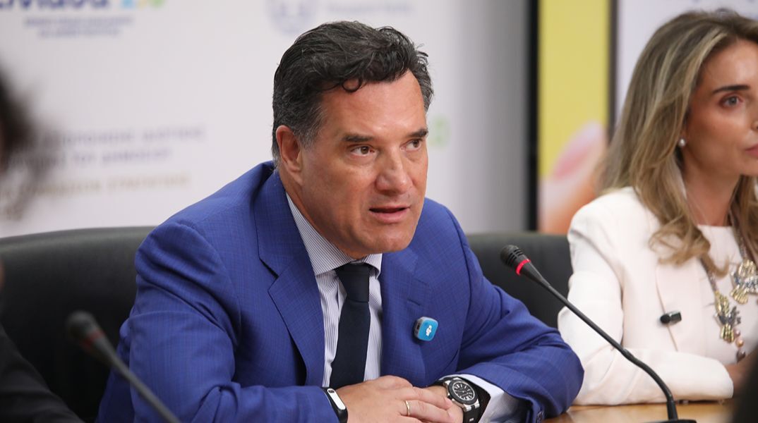 Γεωργιάδης: Θα απαγορεύσω τις παραπλανητικές διαφημίσεις για εναλλακτικές θεραπείες 