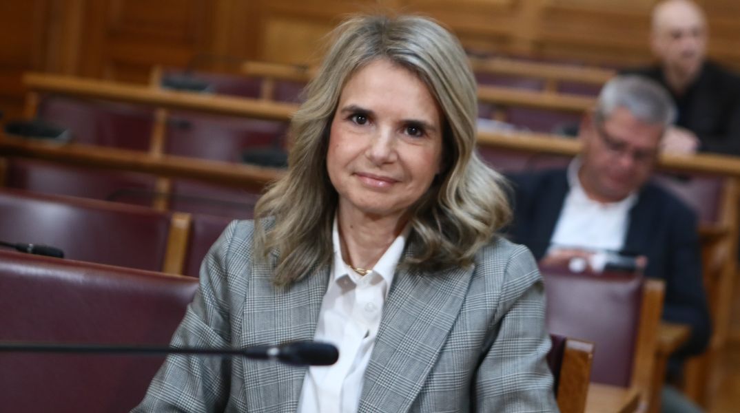 Η Μιλένα Αποστολάκη ζητά μέτρα για την εφαρμογή της απόφασης του Αρείου Πάγου σχετικά με τους τόκους στις ρυθμίσεις του νόμου Κατσέλη.