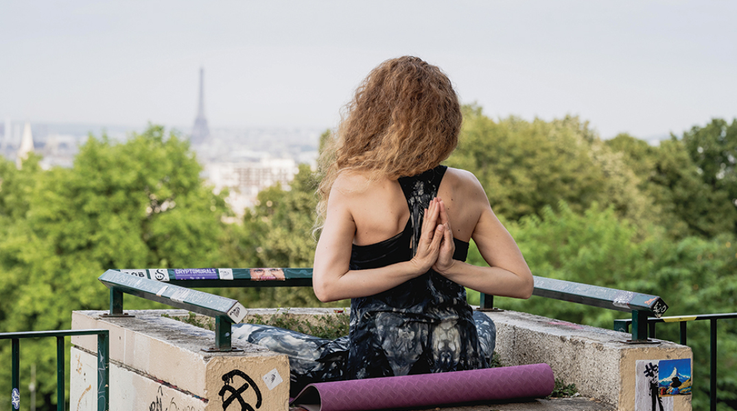 Yoga Family Violet Alignment