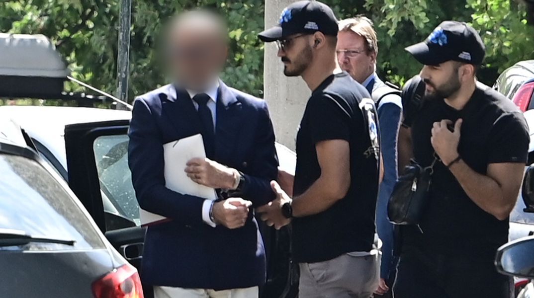 Θάνατος Μαζωνάκη: Το «άλλοθι» που δημιούργησε ο γιατρός 15 λεπτά πριν κληθεί το ΕΚΑΒ