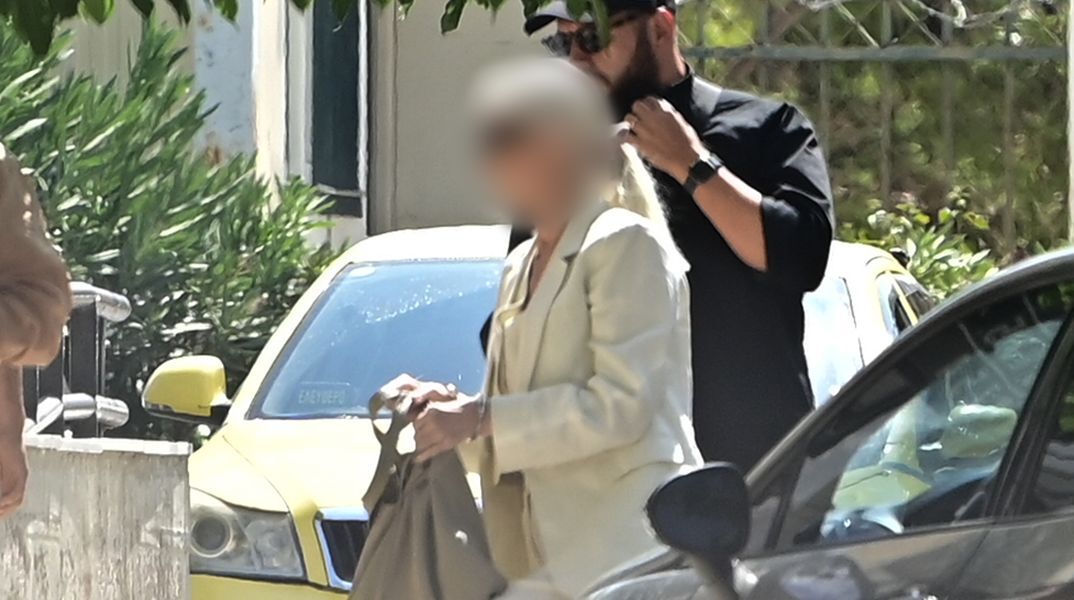 Νέα δεδομένα: Σε «γιατρό-υπνωτιστή» φέρεται να έστειλε η γιατρός τη φωτογραφία του Μαζωνάκη στο μηχάνημα πλασμαφαίρεσης