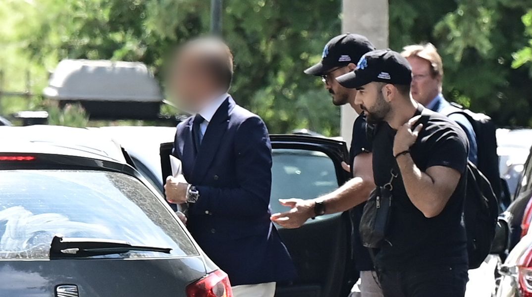 Γιώργος Μαζωνάκης: Η Αρχή για το Ξέπλυμα Μαύρου Χρήματος ερευνά τους δύο γιατρούς