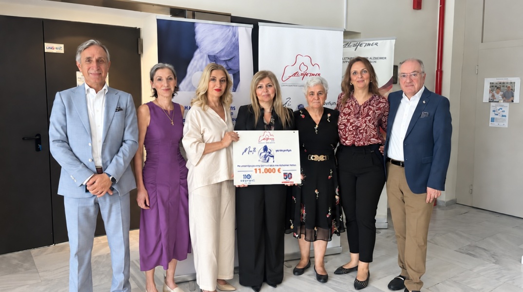 διαμαντης_μασουτης_α_ε__φωτογραφια_μαζι_για_την_μνημη