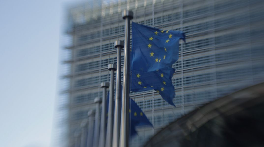Η Κομισιόν εγκρίνει νέα κονδύλια για την ενίσχυση της ουκρανικής άμυνας, ενώ σχεδιάζεται κοινό ευρωπαϊκό σύστημα αντιαεροπορικής προστασίας.