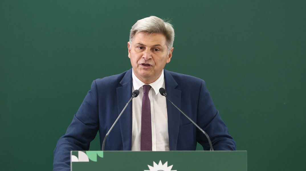 Φαραντούρης: Η δική του εκδοχή για όσα συνέβησαν ανάμεσα στον ίδιο και την Αλεξάνδρα Σδούκου 