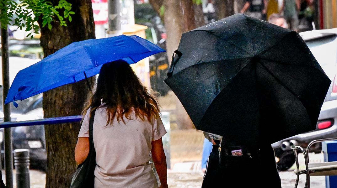 Βροχερός ο καιρός την Τετάρτη - Πού θα σημειωθούν καταιγίδες, πόσο θα πέσει η θερμοκρασία