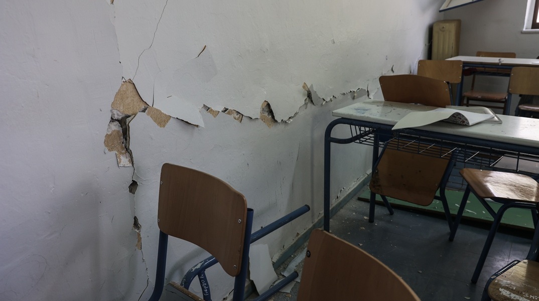 Σεισμός στο Αρκαλοχώρι και ζημιές σε σχολείο