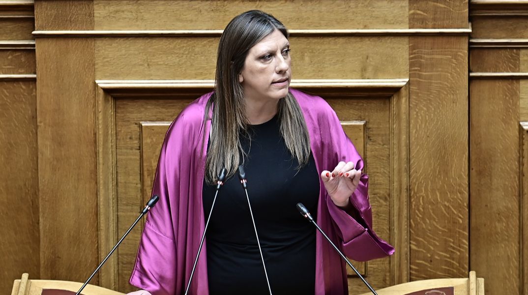 Κωνσταντοπούλου για Τσίπρα στο Άγιον Όρος: Ας μείνει να ψέλνει σε υποκατάσταση των αγγλικών που δεν μιλάει