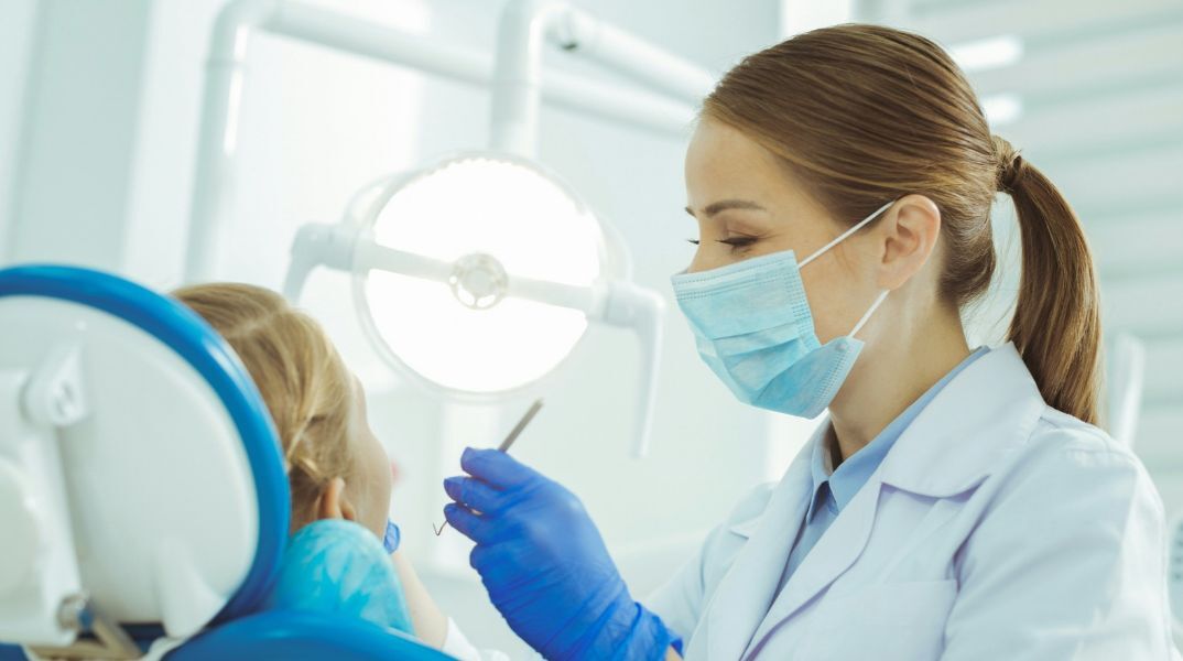 MedWatch: Eπεκτείνεται σε οδοντιάτρους, φυσικοθεραπευτές, διαιτολόγους και σύντομα ψυχολόγους - Μειώθηκαν 91% οι παράνομες διαφημίσεις, εντείνονται οι έλεγχοι 