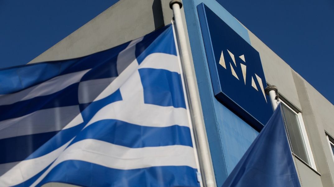 4 Οκτωβρίου: Η Νέα Δημοκρατία κλείνει 52 χρόνια από την ίδρυσή της - Από τη Μεταπολίτευση έως την ευρωπαϊκή ένταξη και τις σύγχρονες μεταρρυθμίσεις