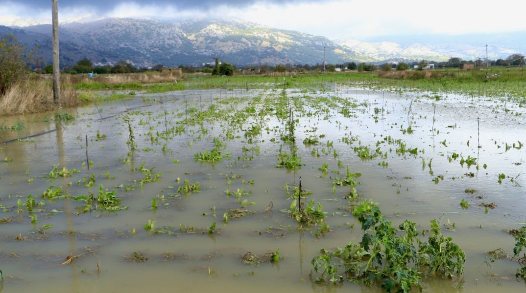 Στην Κρήτη βρίσκεται κυβερνητικό κλιμάκιο για την αποτίμηση των ζημιών από την κακοκαιρία και τον συντονισμό των έργων αποκατάστασης