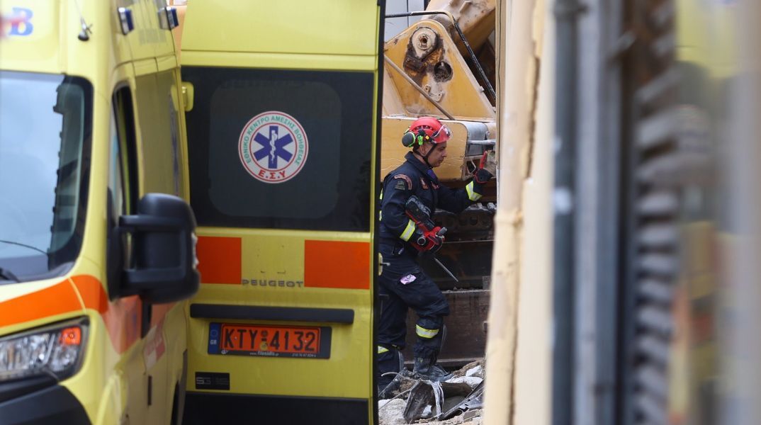 Θεσσαλονίκη: Διασωληνωμένη με εκτεταμένα εγκαύματα νοσηλεύεται ηλικιωμένη γυναίκα που εντοπίστηκε από την Πυροσβεστική σε φωτιά στο Πανόραμα.