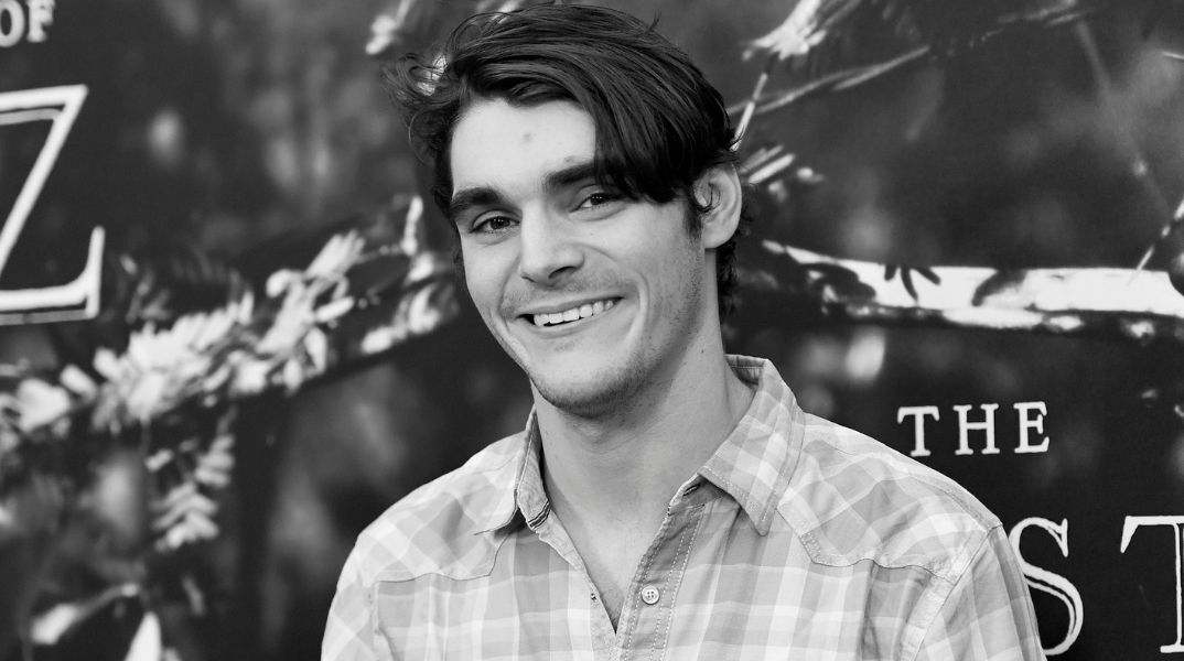 RJ Mitte: Σου μοιάζω για σκέιτερ;