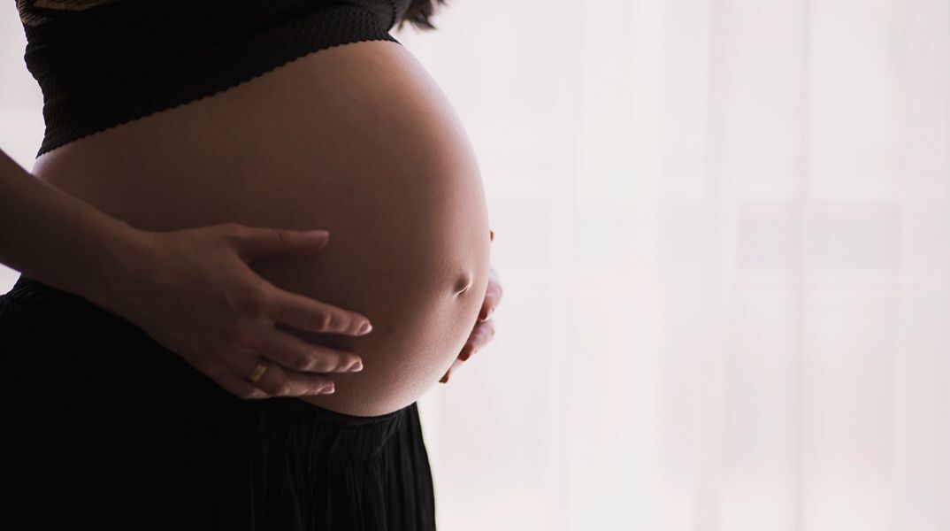 Σοκαριστική υπόθεση εμπορίας βρεφών και εμβρύων στα Χανιά