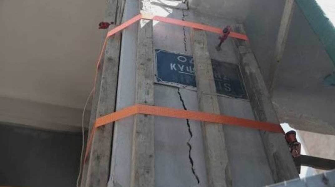 Επισκευές σε σπίτια στην Κυψέλη που υπέστησαν ρωγμές