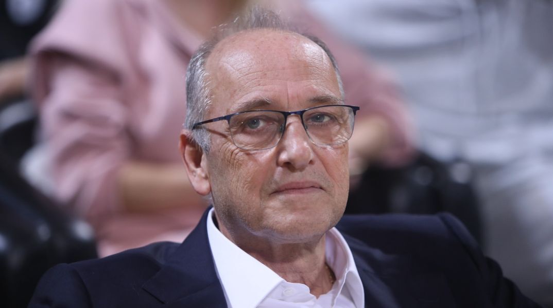 Σε απολογία οδηγούνται ο Βαγγέλης Λιόλιος και ο Γιώργος Μαυραγάνης για την υπόθεση στημένων αγώνων μπάσκετ, αρνούμενοι το κατηγορητήριο.