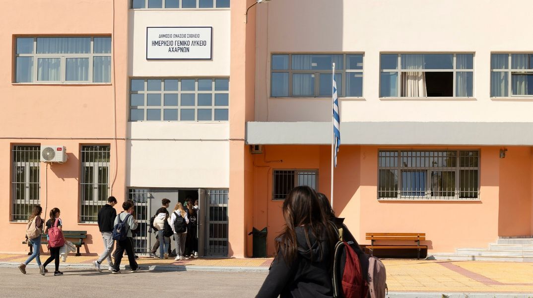 Ο Νίκος Βανικιώτης εξηγεί πώς η τεχνολογία, η τεχνητή νοημοσύνη και τα ψηφιακά εργαλεία μεταμορφώνουν τη μάθηση στα Δημόσια Ωνάσεια Σχολεία.